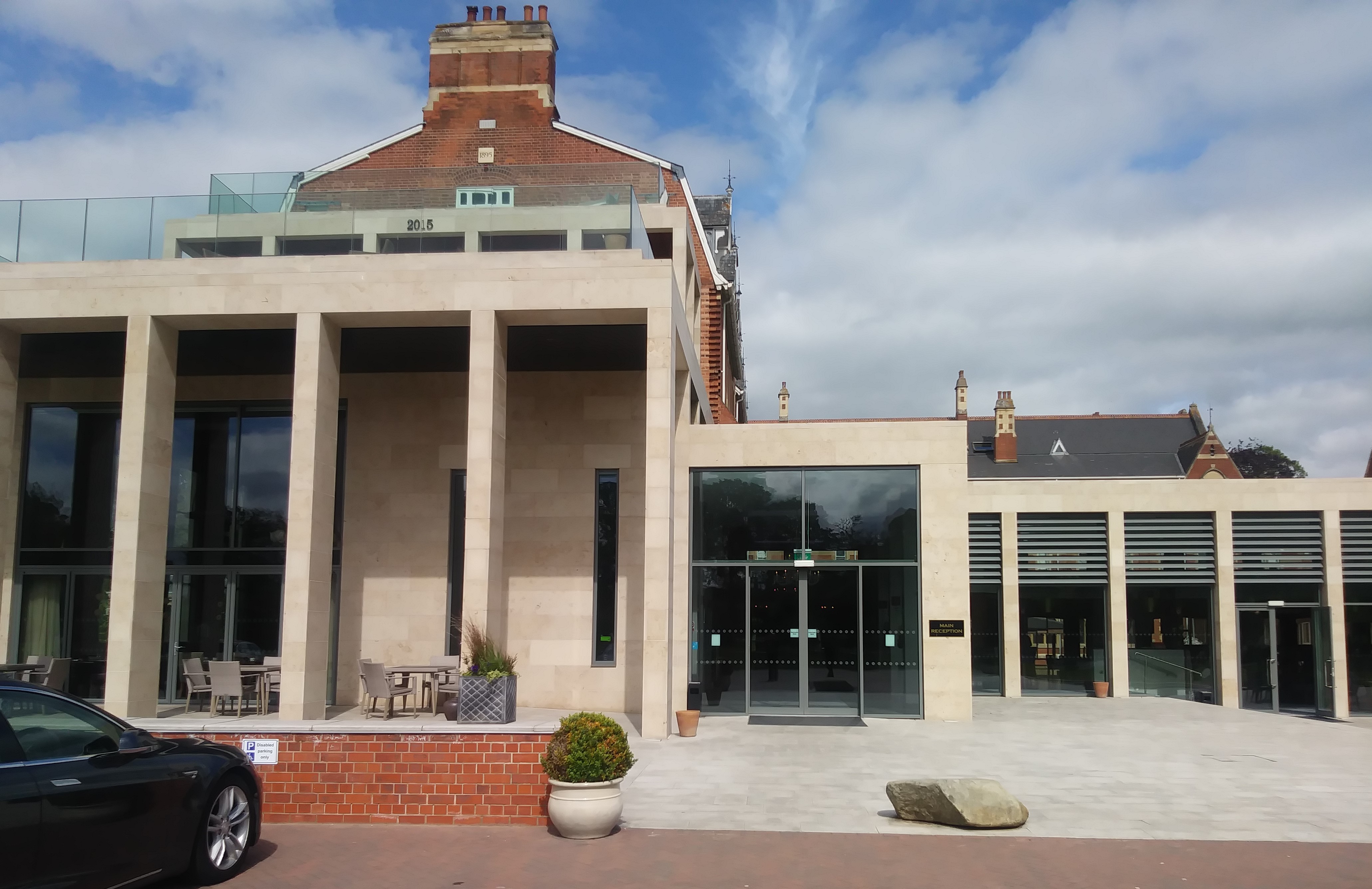 Stanbrook Abbey - image of Abbey Entrance